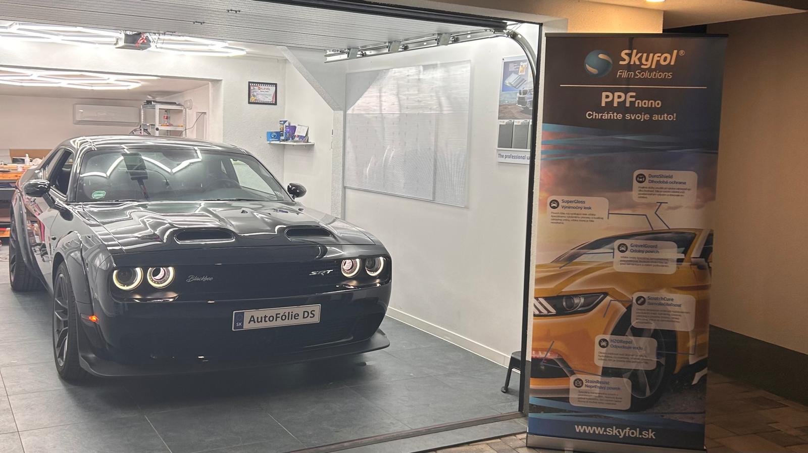 Dodge Challenger v prevádzke Autofólie DS v Dolnom Štáli